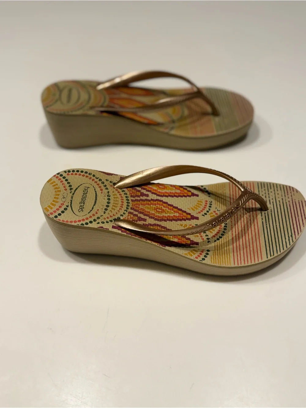 Havaianas Wedge Flip Flops - Metallic Gold EU40